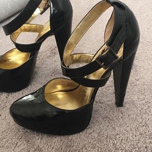Cathy Jean Black Heels